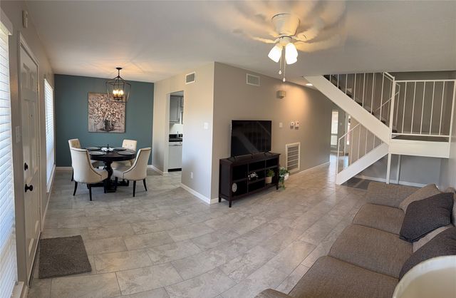 3618 Holly Tree Trail, Garland, TX 75044