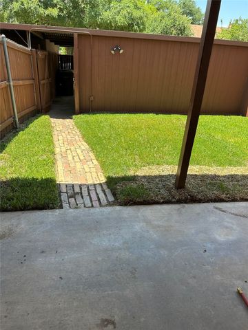 3618 Holly Tree Trail, Garland, TX 75044