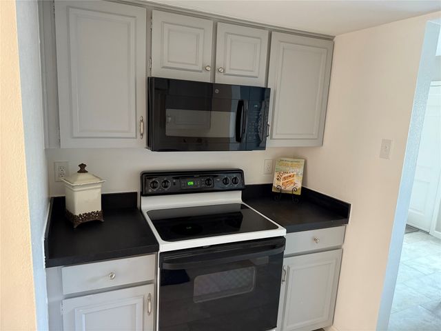 3618 Holly Tree Trail, Garland, TX 75044