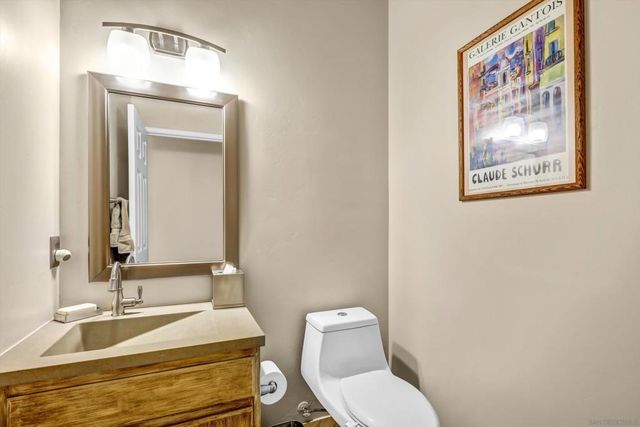 9625 W Canyon Ter 4, San Diego, CA 92123