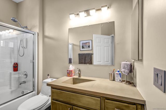 9625 W Canyon Ter 4, San Diego, CA 92123