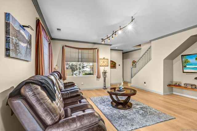 9625 W Canyon Ter 4, San Diego, CA 92123