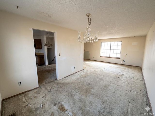 1077 S Joplin Way, Aurora, CO 80017