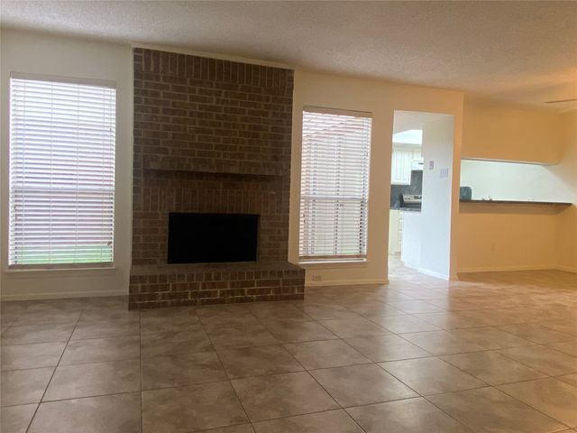 2020 Via Bravo, Carrollton, TX 75006