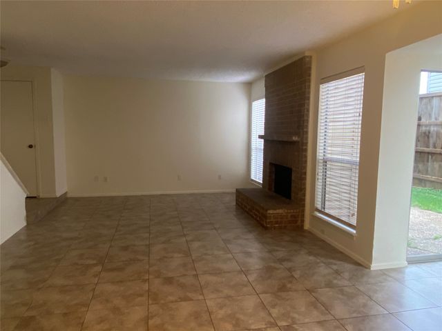 2020 Via Bravo, Carrollton, TX 75006