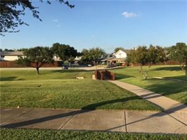 2020 Via Bravo, Carrollton, TX 75006