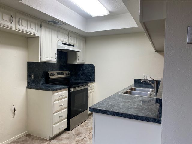 2020 Via Bravo, Carrollton, TX 75006