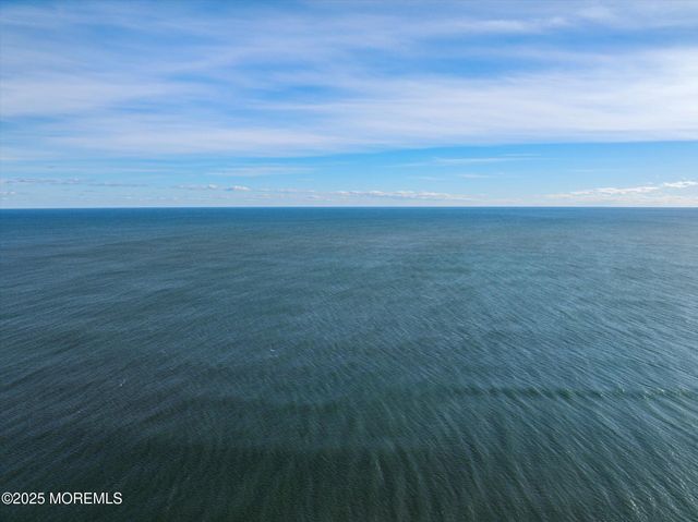 12 W Rutherford Lane, Lavallette, NJ 08735