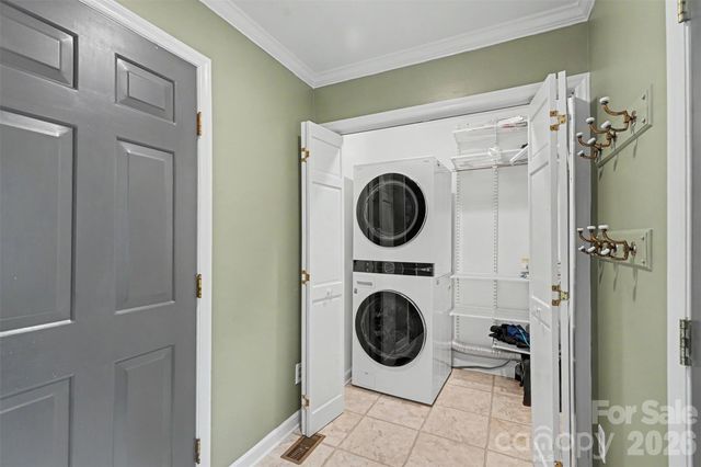 7928 Covey Chase Drive, Charlotte, NC 28210