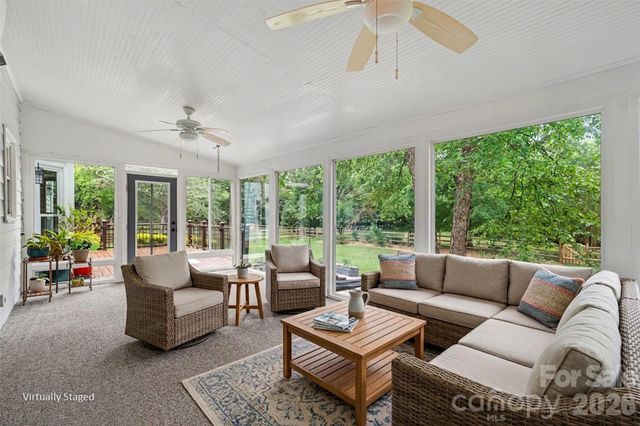 7928 Covey Chase Drive, Charlotte, NC 28210