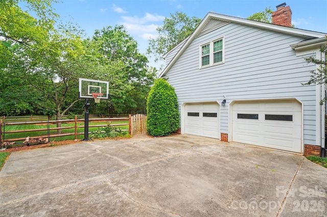 7928 Covey Chase Drive, Charlotte, NC 28210