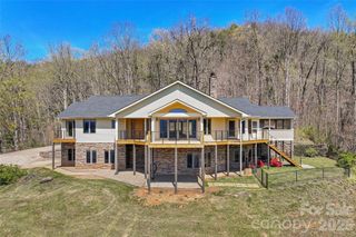 151 Kerr Road, Leicester, NC 28748