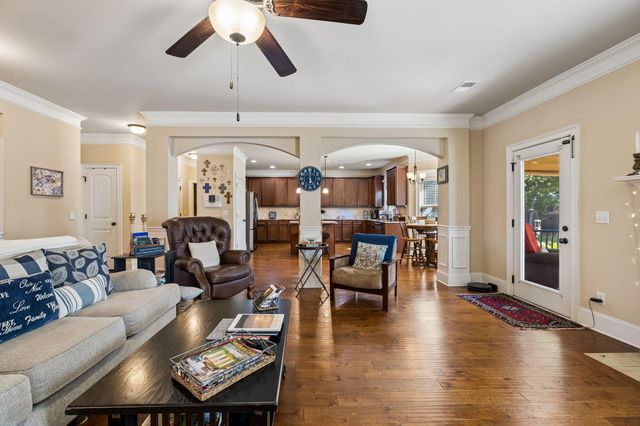 8074 Fox Glove Drive, Ooltewah, TN 37363