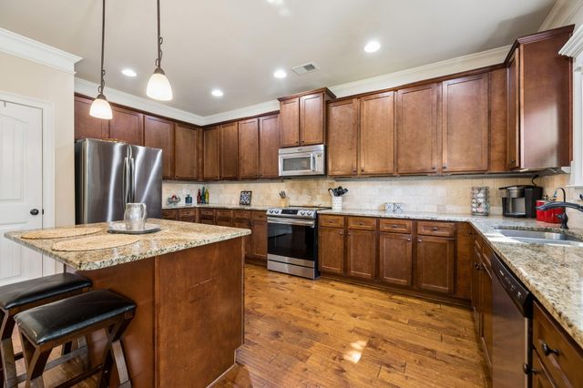 8074 Fox Glove Drive, Ooltewah, TN 37363