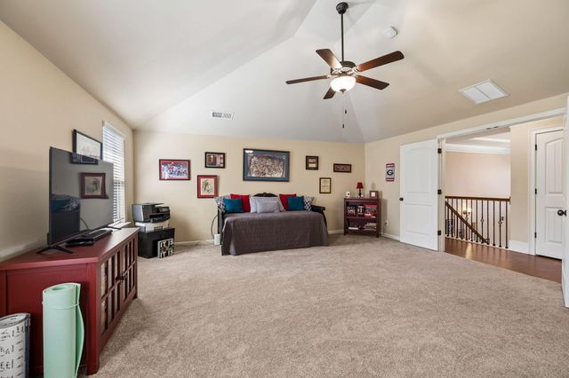 8074 Fox Glove Drive, Ooltewah, TN 37363