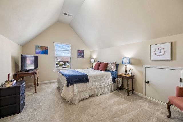 8074 Fox Glove Drive, Ooltewah, TN 37363