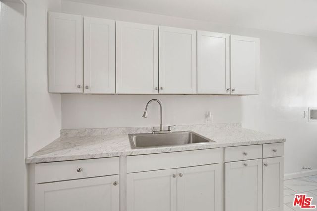 931 W Gage Avenue, Los Angeles, CA 90044