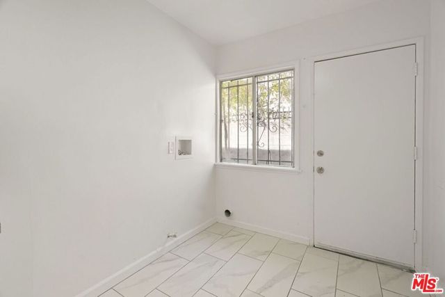 931 W Gage Avenue, Los Angeles, CA 90044