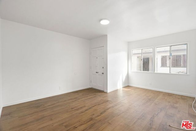 931 W Gage Avenue, Los Angeles, CA 90044