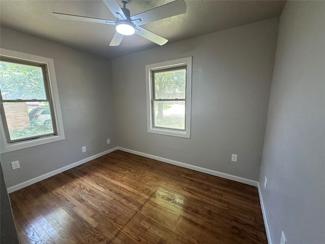 112 Burk Way, Del City, OK 73115