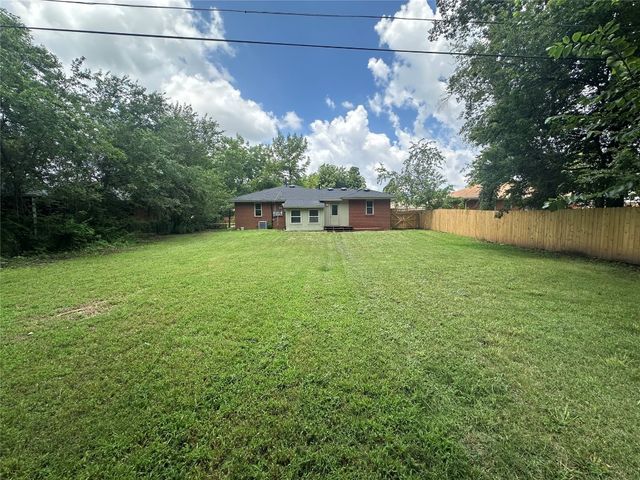112 Burk Way, Del City, OK 73115