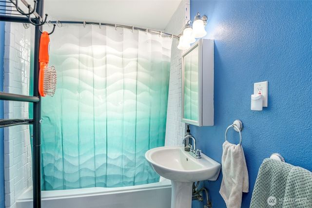 1219 21st Street SE, Puyallup, WA 98372