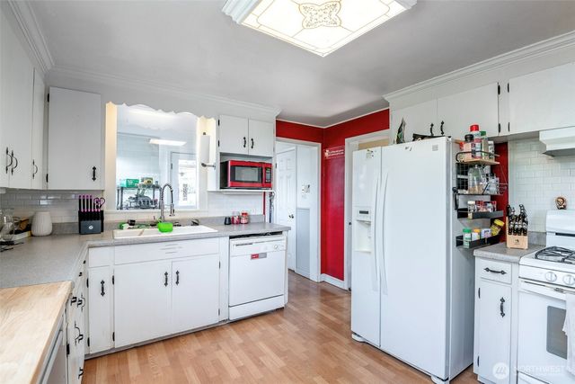 1219 21st Street SE, Puyallup, WA 98372