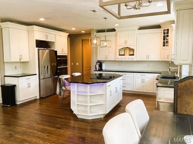 1009 Savonne Court, Chesterfield, MO 63005