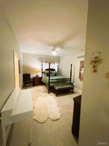1009 Savonne Court, Chesterfield, MO 63005