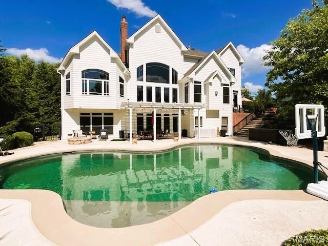1009 Savonne Court, Chesterfield, MO 63005