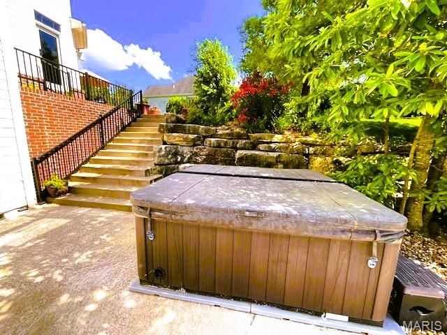 1009 Savonne Court, Chesterfield, MO 63005