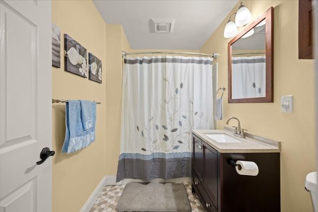 5 Wyman Rd, Randolph, MA 02368
