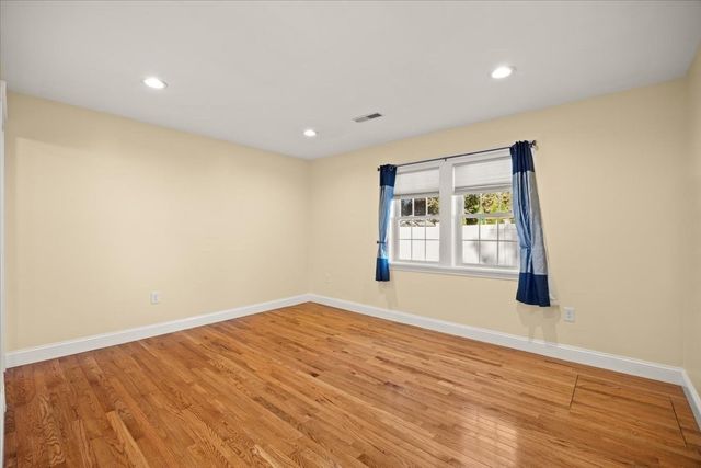 5 Wyman Rd, Randolph, MA 02368