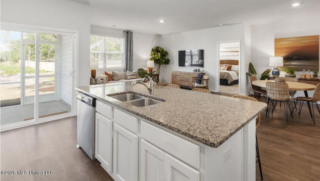 33 S Thorn Tree Street, Byhalia, MS 38611