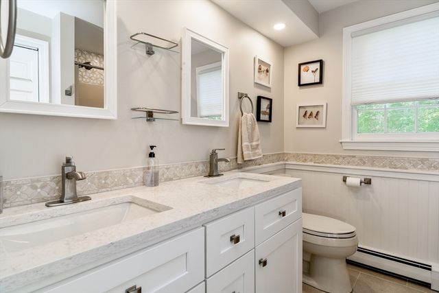 92 Flanagan Drive, Framingham, MA 01701