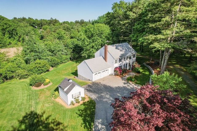 92 Flanagan Drive, Framingham, MA 01701
