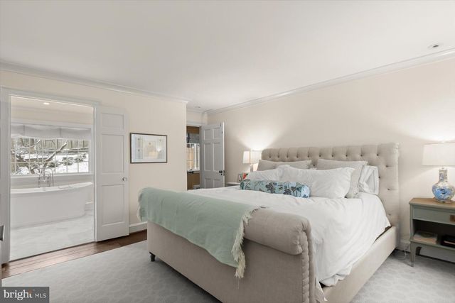 4520 DEXTER ST NW, Washington, DC 20007