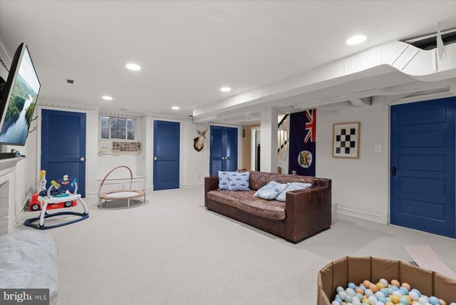 4520 DEXTER ST NW, Washington, DC 20007