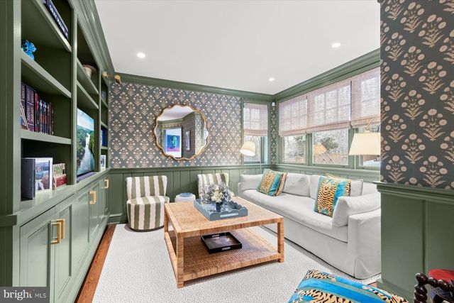 4520 DEXTER ST NW, Washington, DC 20007