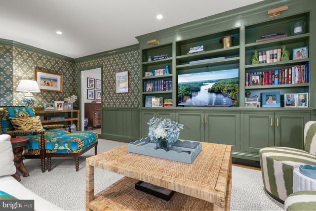 4520 DEXTER ST NW, Washington, DC 20007