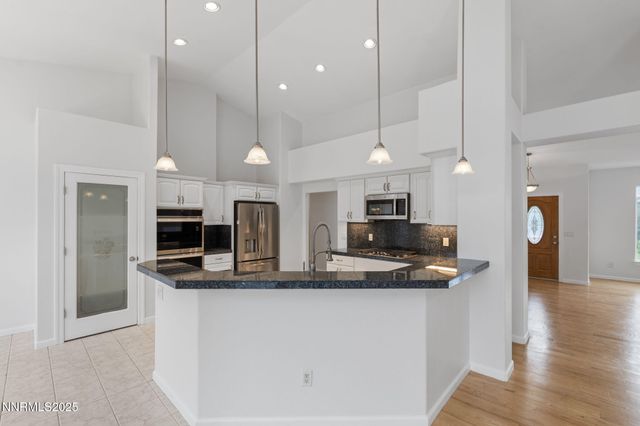 325 Old Washoe Cir, Washoe Valley, NV 89704