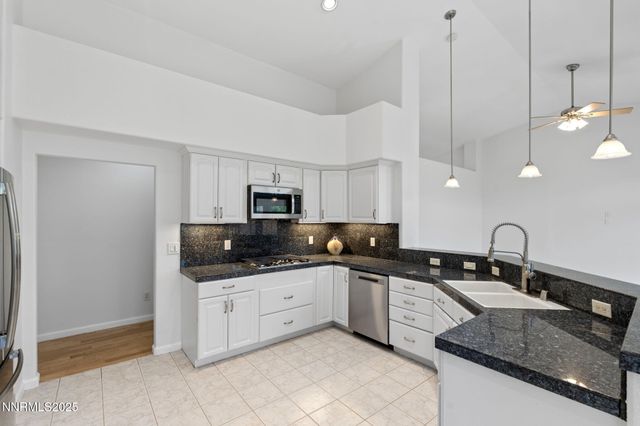 325 Old Washoe Cir, Washoe Valley, NV 89704