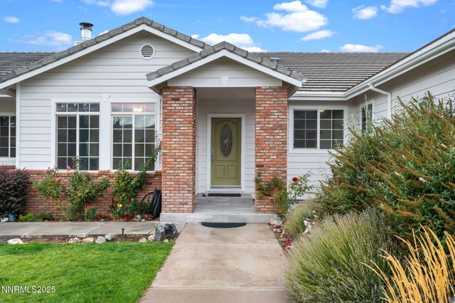 325 Old Washoe Cir, Washoe Valley, NV 89704