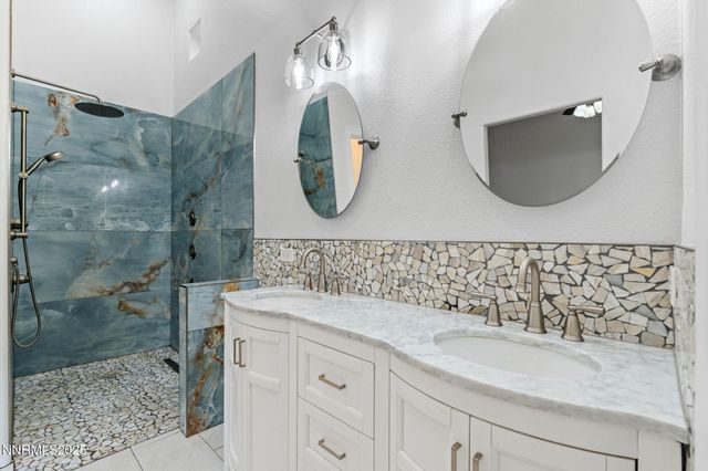 325 Old Washoe Cir, Washoe Valley, NV 89704