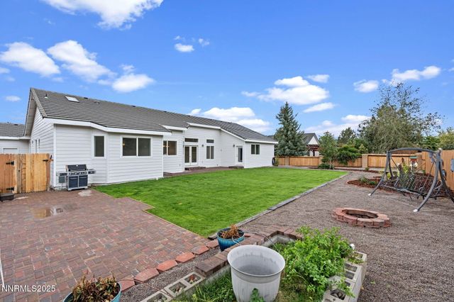 325 Old Washoe Cir, Washoe Valley, NV 89704