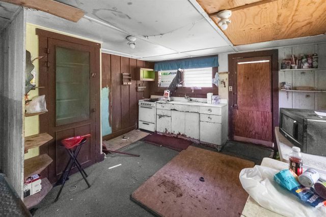 262 Wailua Rd, Hana, HI 96713