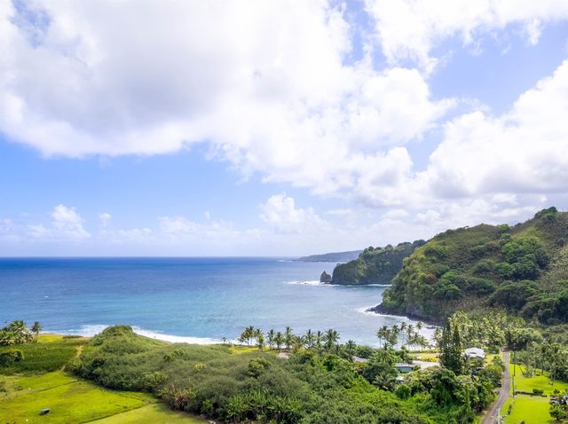 262 Wailua Rd, Hana, HI 96713