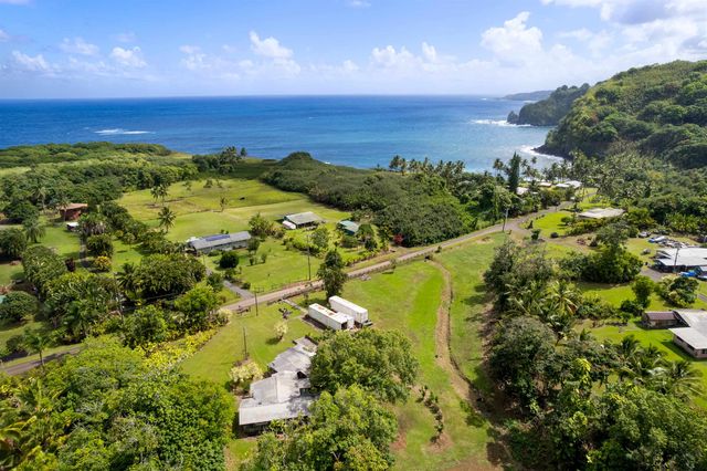 262 Wailua Rd, Hana, HI 96713