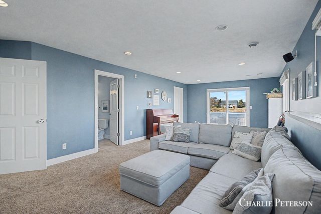 7957 Westside Drive, Georgetown Twp, MI 49426