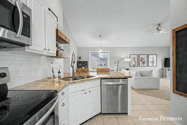 7957 Westside Drive, Georgetown Twp, MI 49426